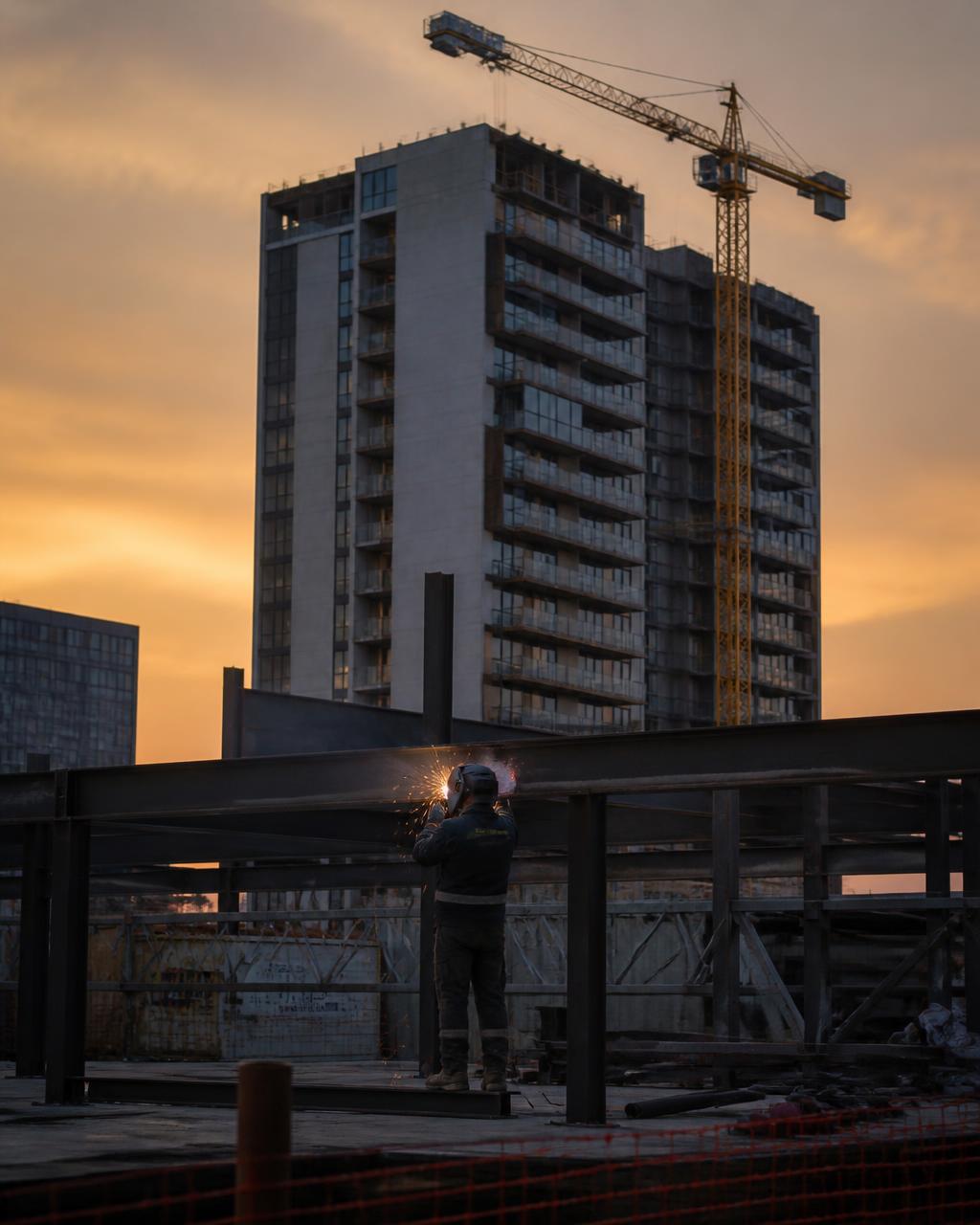 Instalación de herrería y estructuras metálicas en desarrollo vertical en Guadalajara